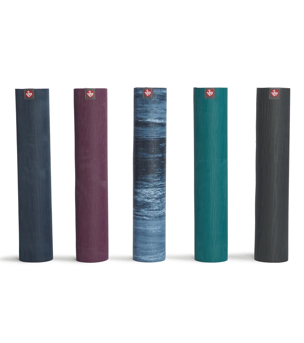 Manduka EKO 2.0 Yoga Mat 71" 4.7mm Charcoal - Image 5