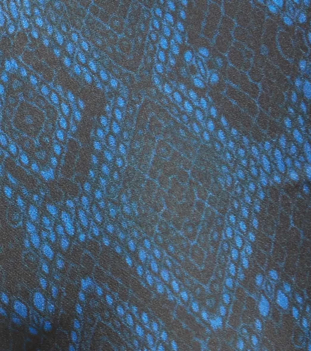 Onzie Side String Yoga Shorts Navy Python - Image 4