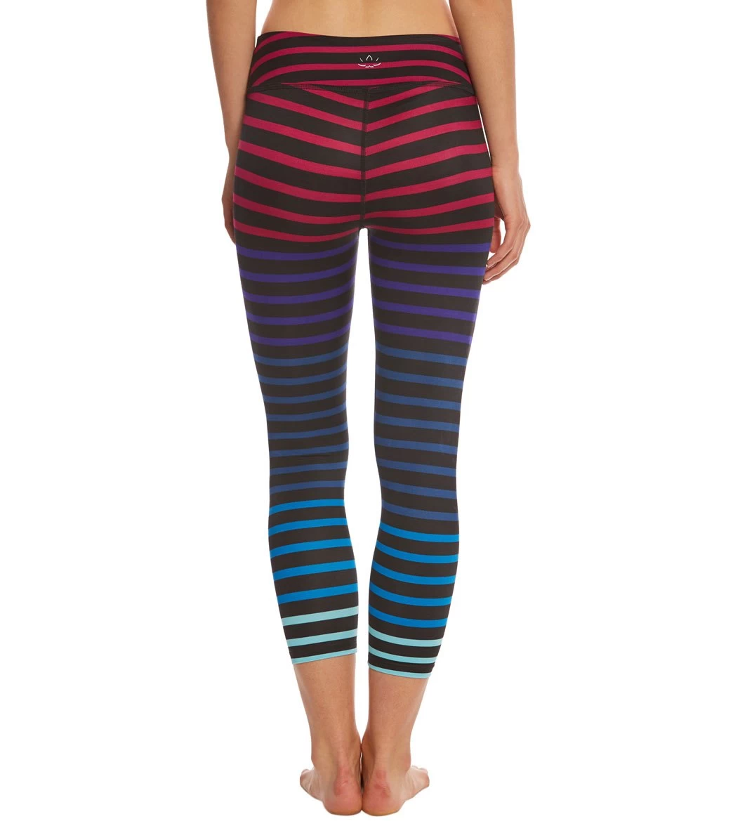 Beyond Yoga Lux Print Yoga Capris - Image 3
