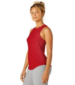 Beyond Yoga Featherweight Keep It Moving Tank Candy Apple Red Heather